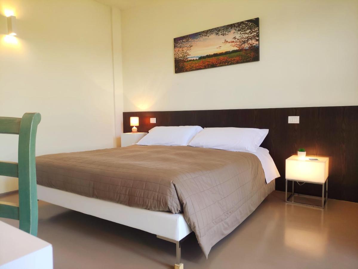 Hotel Villaggio Le Stelline Монтефалько Экстерьер фото